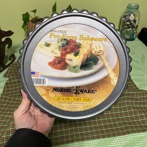 Nordic Ware 10” Quiche/Tart Pan (c-1)